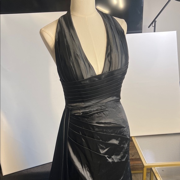 Dresses & Skirts - Sophisticated Black Backless Evening Gown